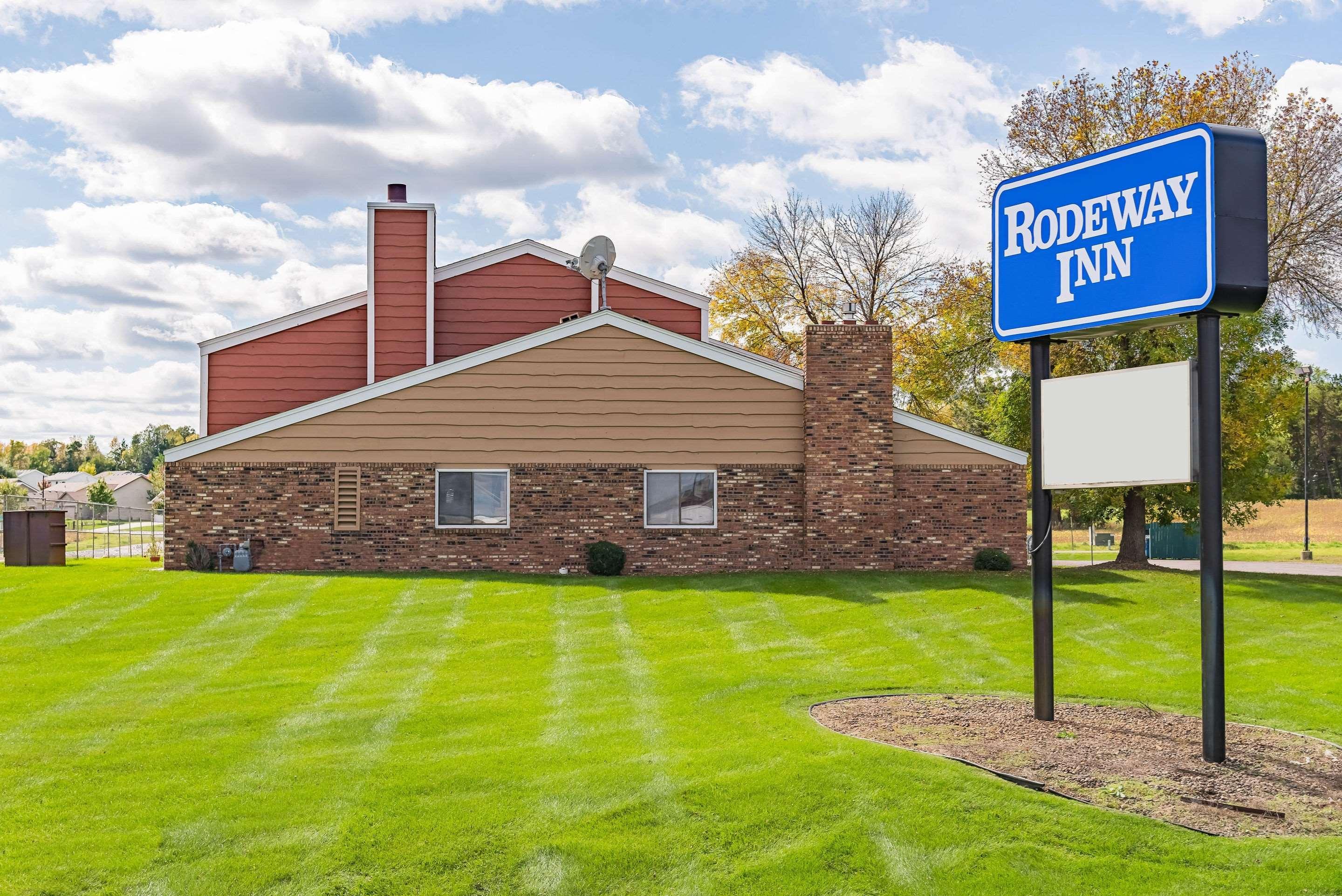 Rodeway Inn Saint Joseph Exteriör bild