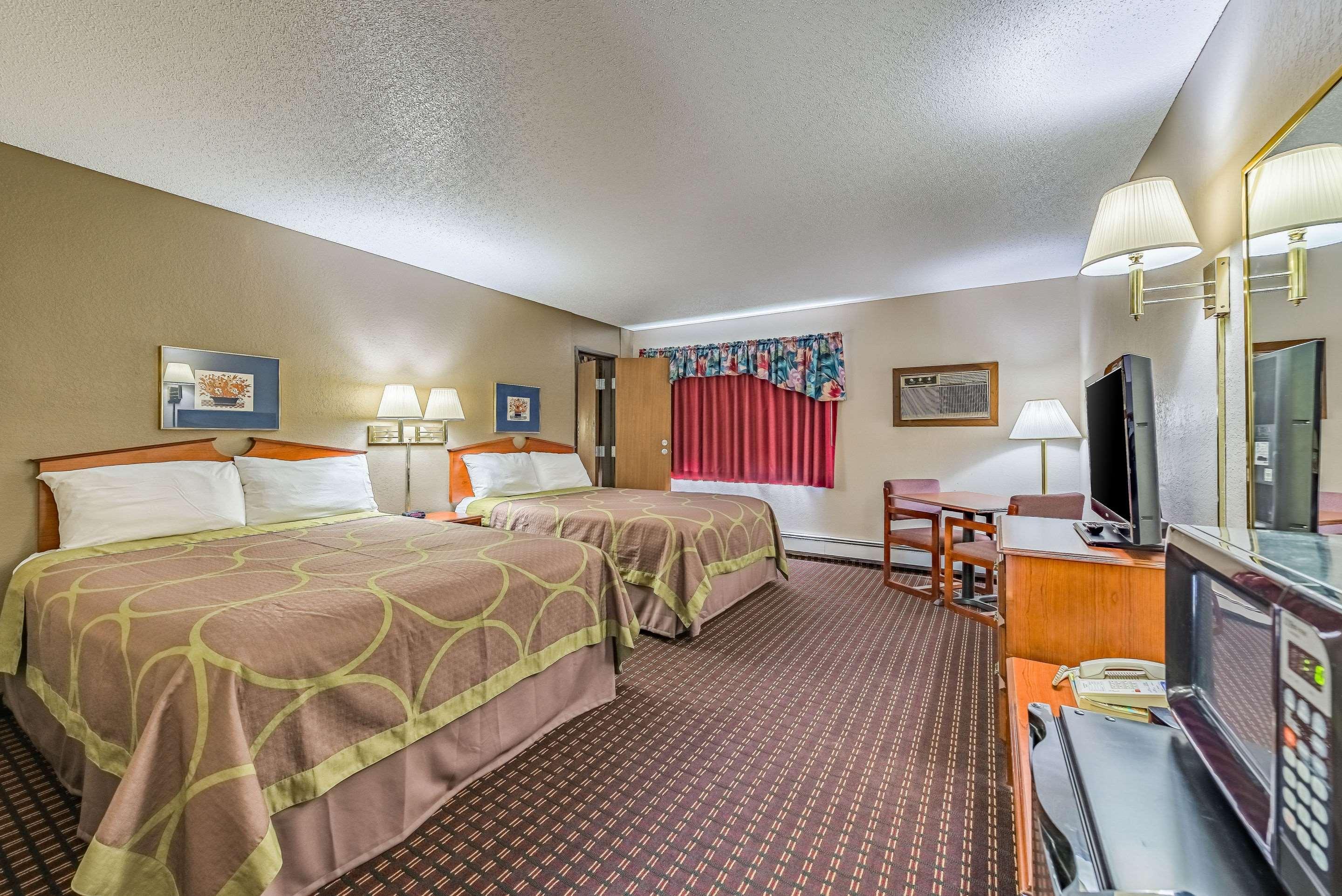 Rodeway Inn Saint Joseph Exteriör bild